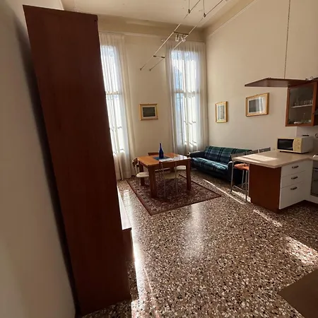 Paradiso Apartment *