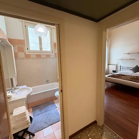 Paradiso Apartment *